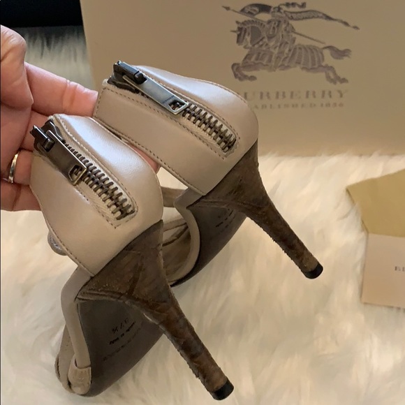 Burberry PLISSE leather 85MM sandal - Picture 3 of 5